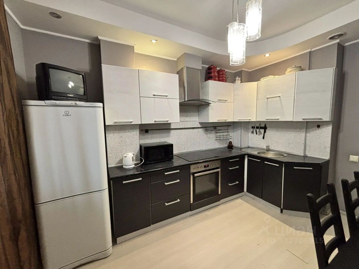 2-к. квартира, 60 м², 13/19 эт.