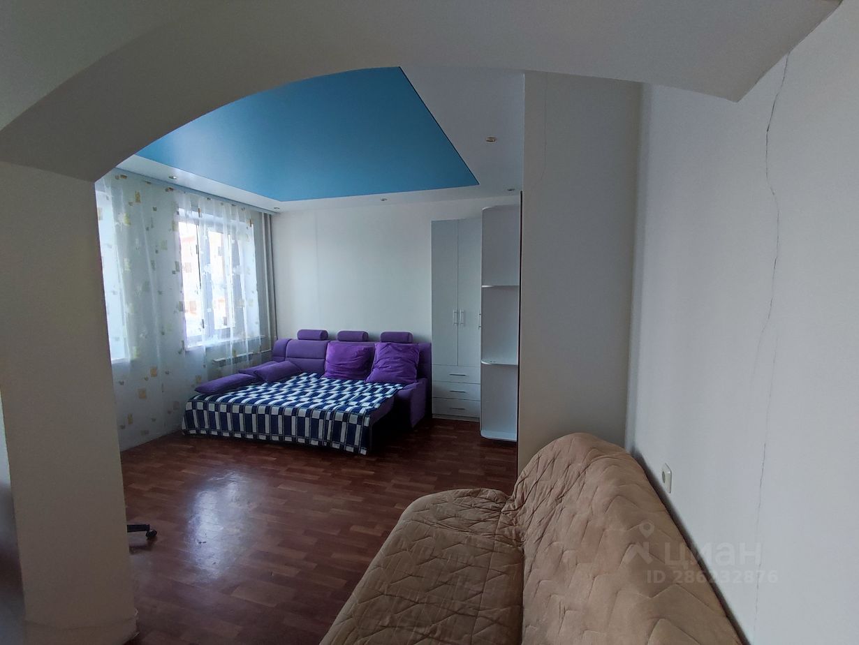 2-к. квартира, 50 м², 3/17 эт.