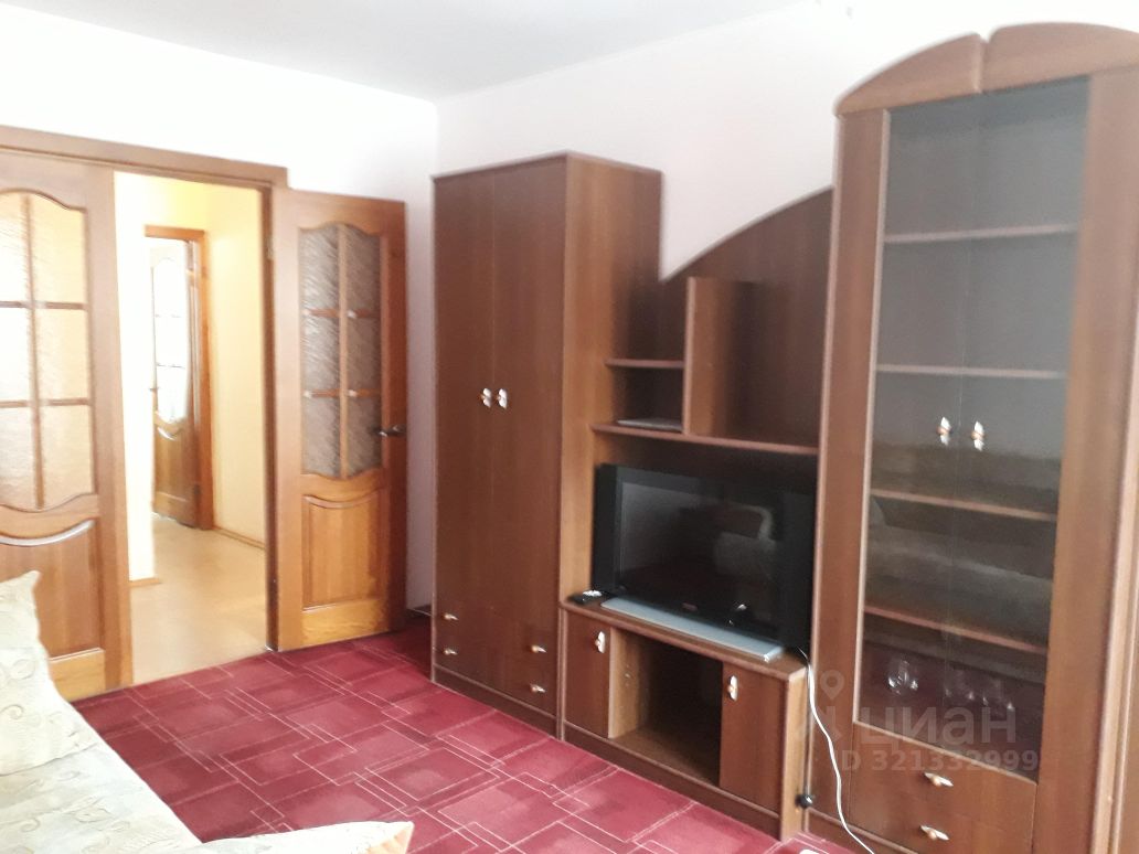 3-к. квартира, 60 м², 2/5 эт.