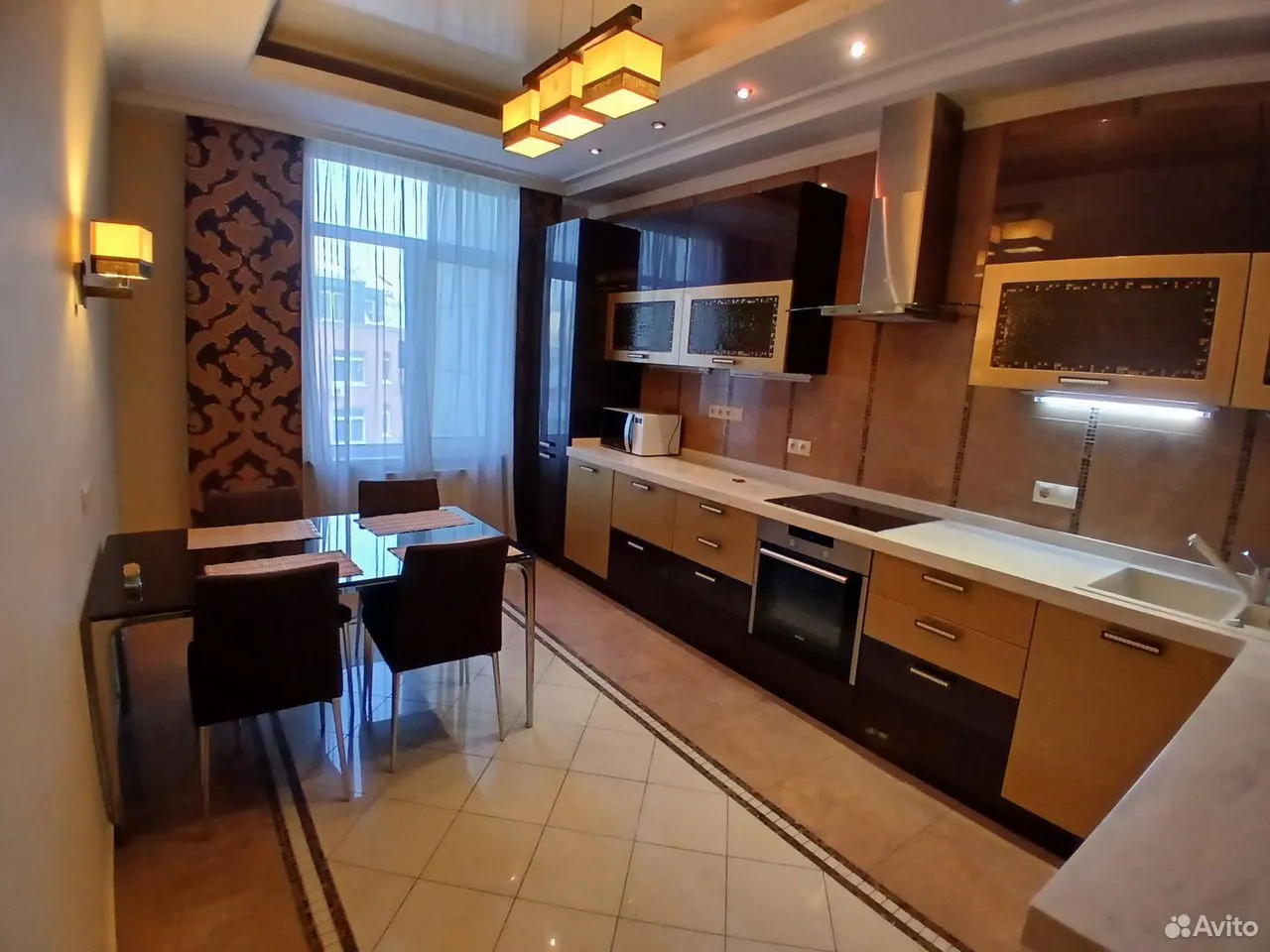 2-к. квартира, 92,7 м², 7/10 эт.