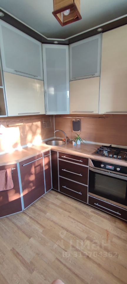 2-к. квартира, 46 м², 4/5 эт.