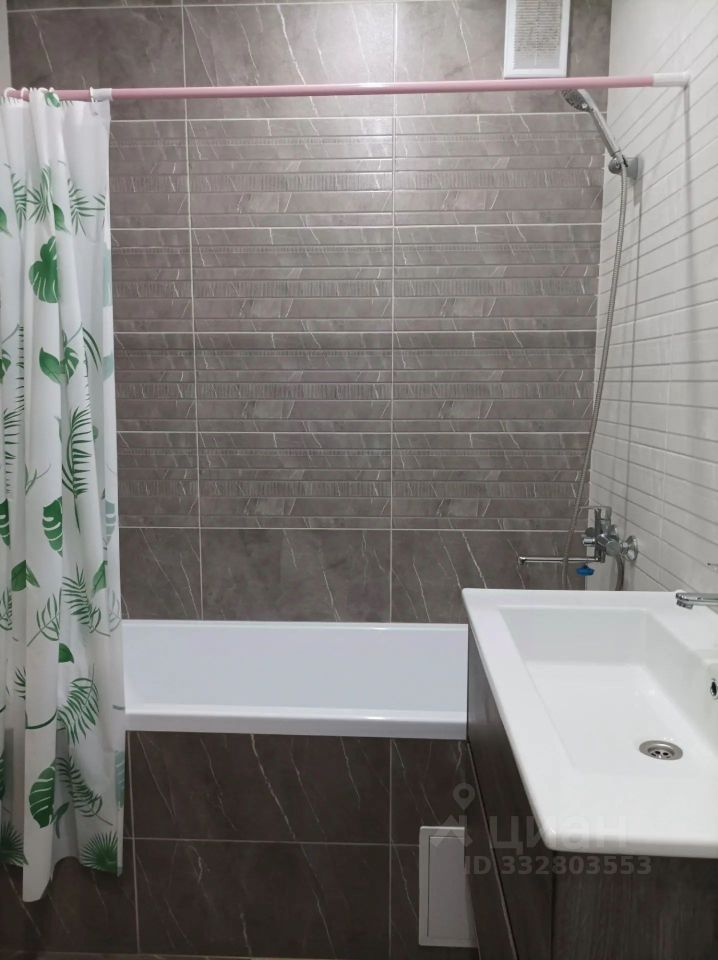 2-к. квартира, 41 м², 4/17 эт.