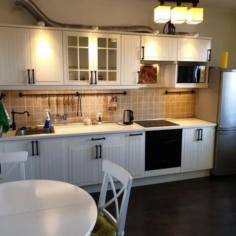 2-к. квартира, 56 м², 6/17 эт.