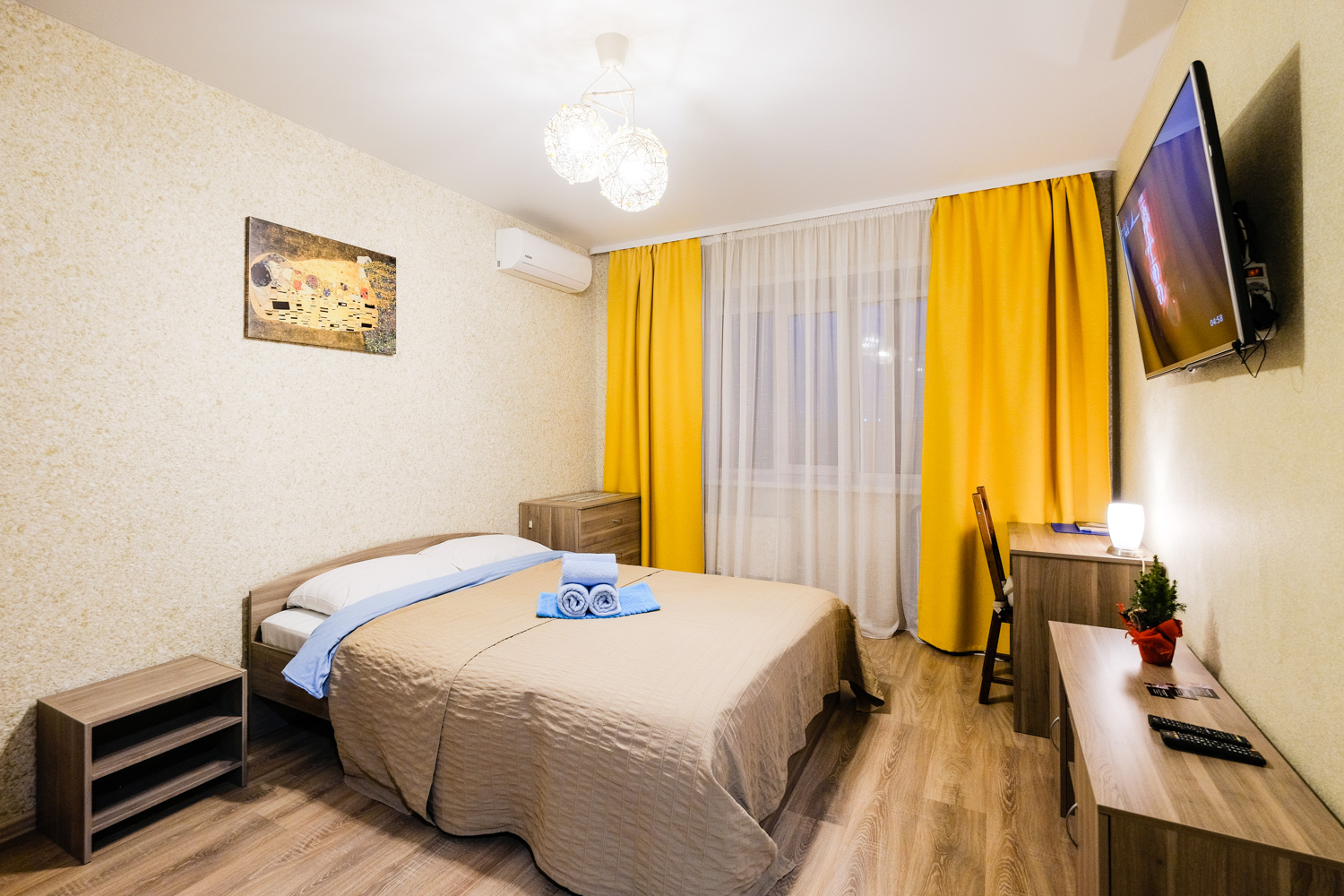 1-к. квартира Титова 253/1 c мебелью и техникой