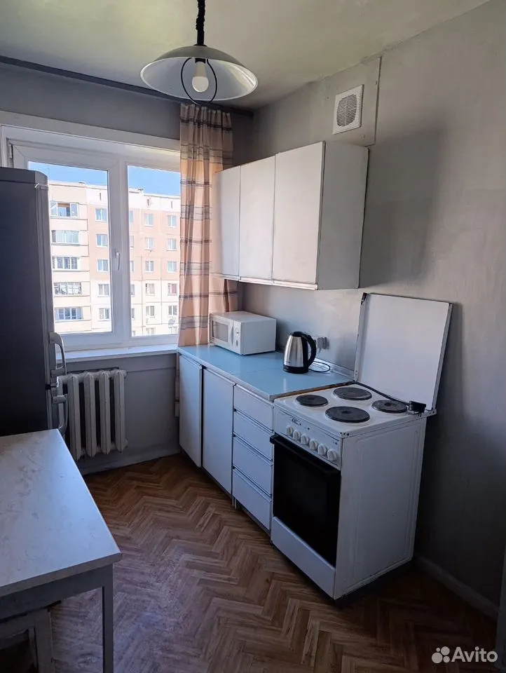 2-к. квартира, 43 м², 9/9 эт.