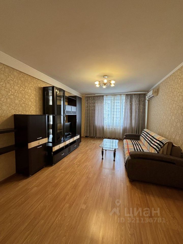 2-к. квартира, 70 м², 6/16 эт.