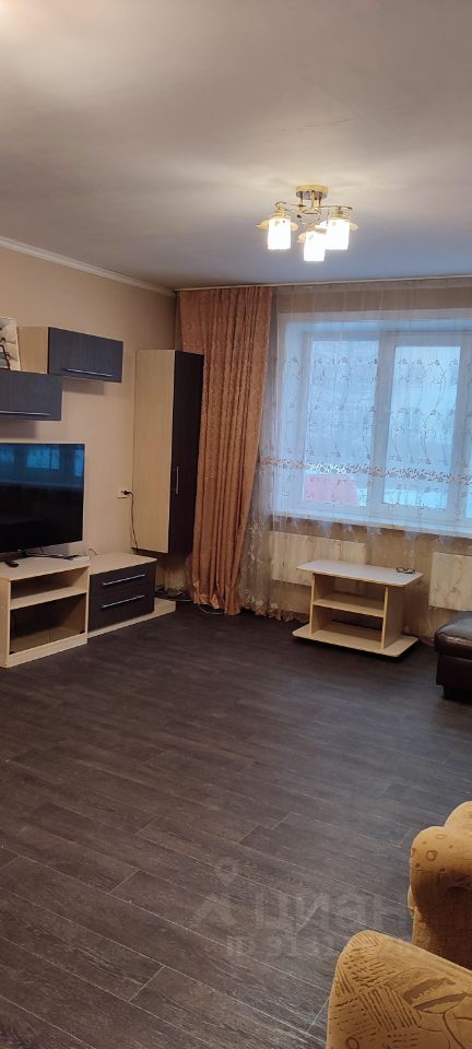 1-к. квартира, 54 м², 1/10 эт.
