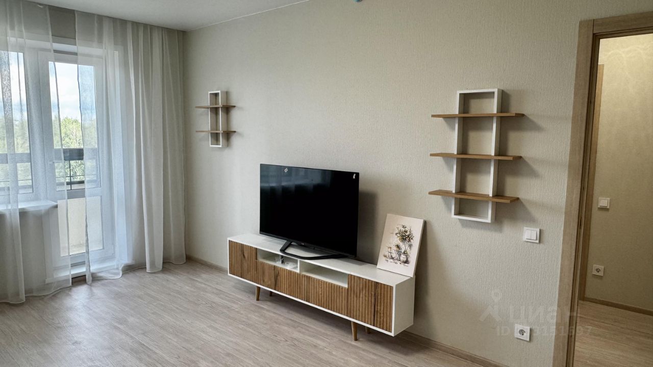 1-к. квартира, 41 м², 8/10 эт.