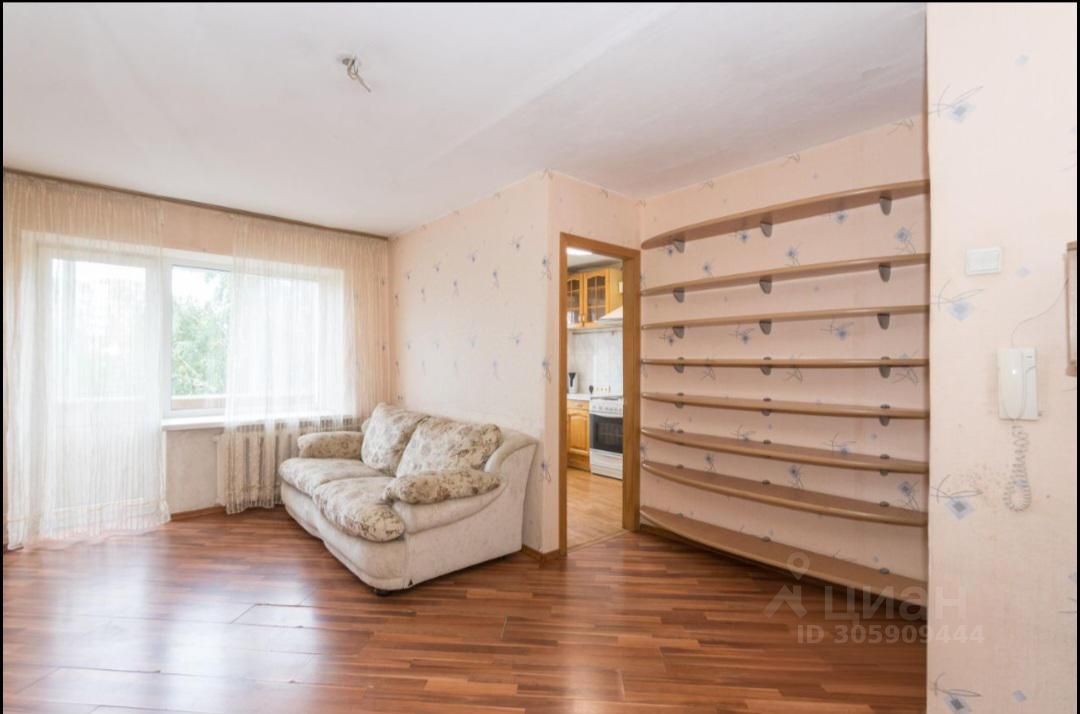 2-к. квартира, 43 м², 3/5 эт.