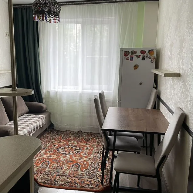 2-к. квартира, 42 м², 2/10 эт.