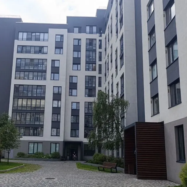 2-к. квартира, 530 м², 3/6 эт.
