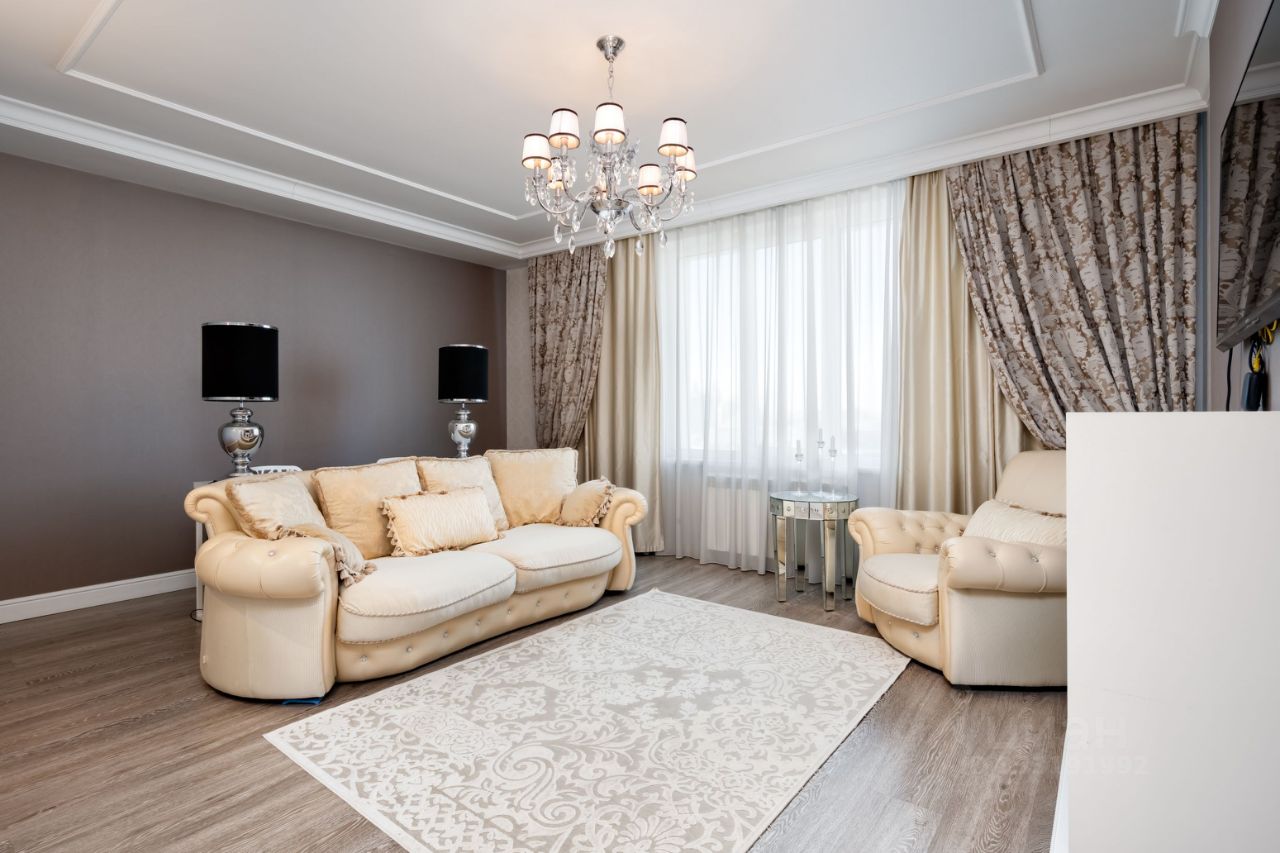 2-к. квартира, 70.3 м², 13/15 эт.