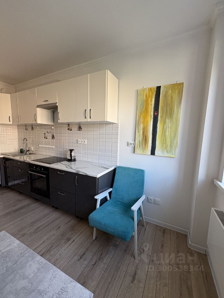 2-к. квартира, 40 м², 6/18 эт.