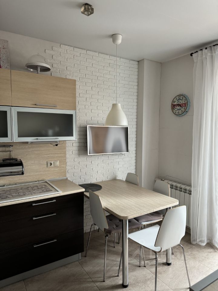 1-к. квартира, 45 м², 11/18 эт.