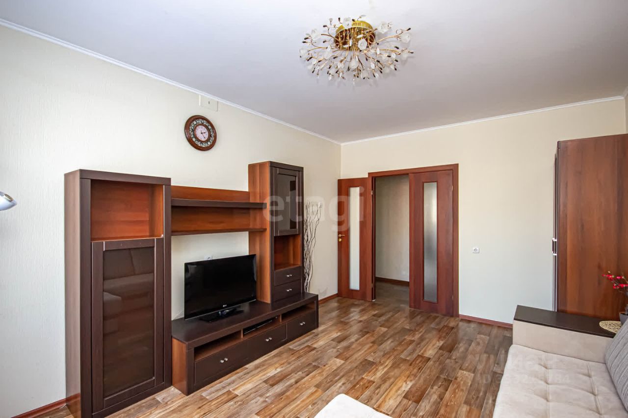 3-к. квартира, 74 м², 8/10 эт.