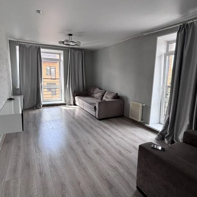 2-к. квартира, 67 м², 4/4 эт.