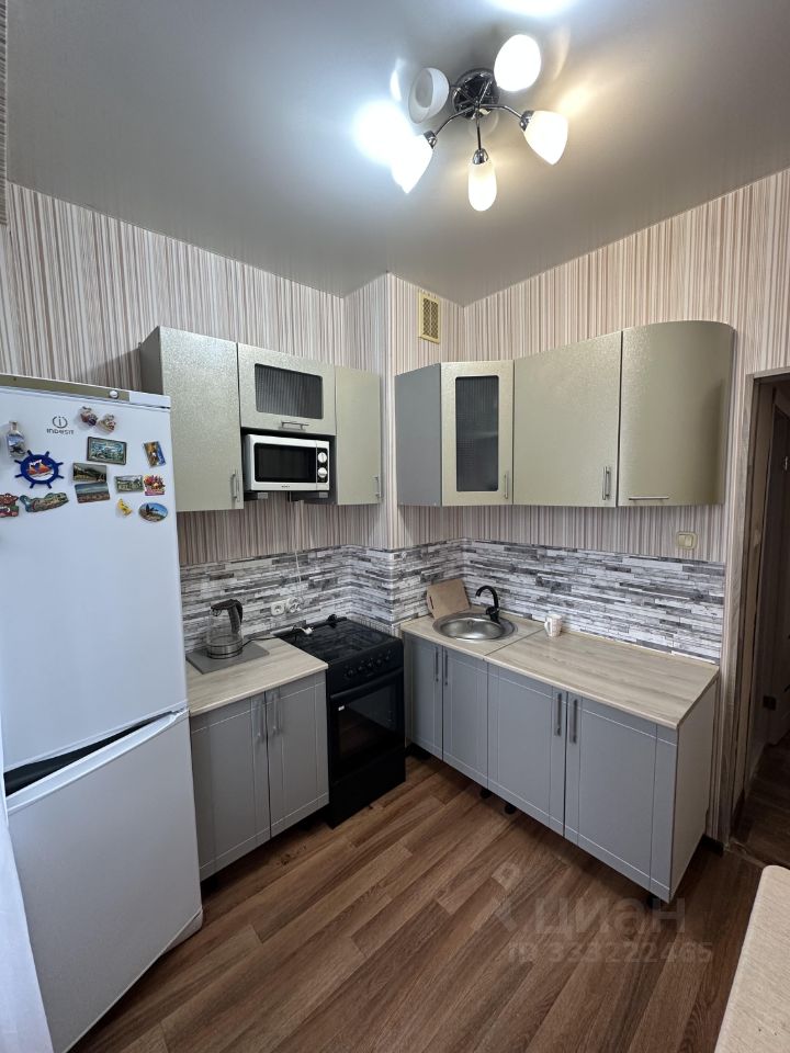 1-к. квартира, 32 м², 1/3 эт.