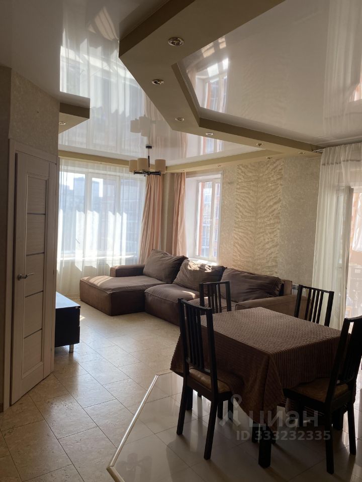 3-к. квартира, 92 м², 8/19 эт.