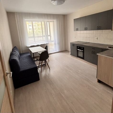2-к. квартира, 60 м², 4/13 эт.