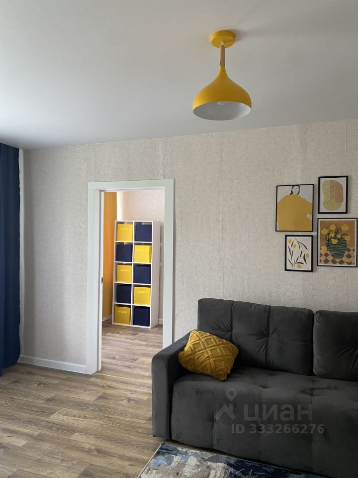 2-к. квартира, 42 м², 4/4 эт.