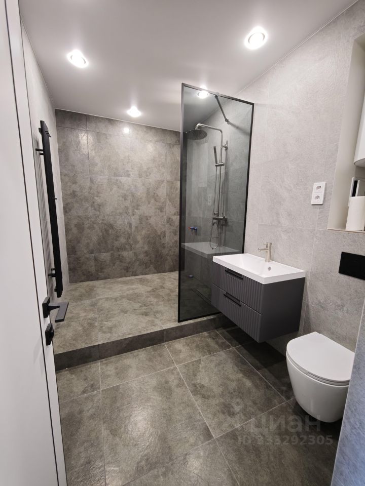 2-к. квартира, 40.7 м², 2/8 эт.