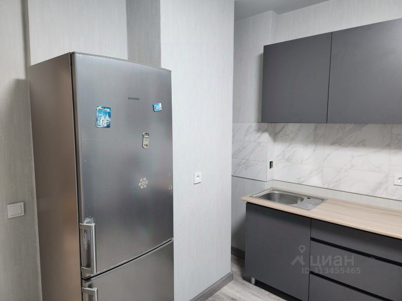 1-к. квартира, 42 м², 4/27 эт.