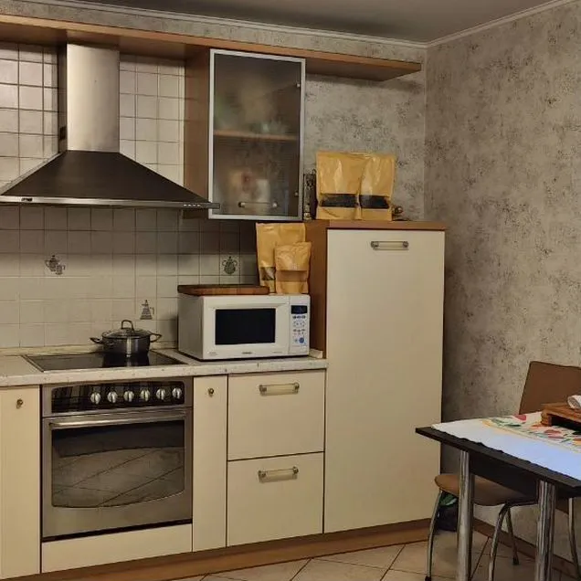 2-к. квартира, 60 м², 6/10 эт.