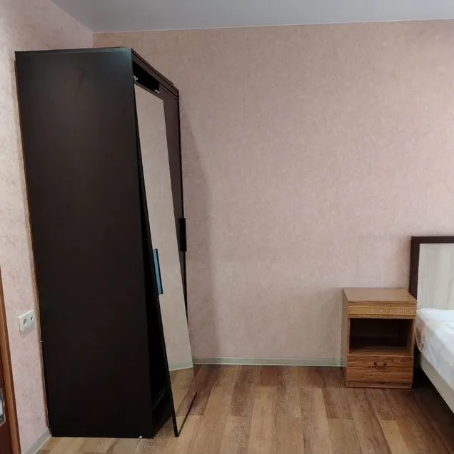 2-к. квартира, 50 м², 4/10 эт.