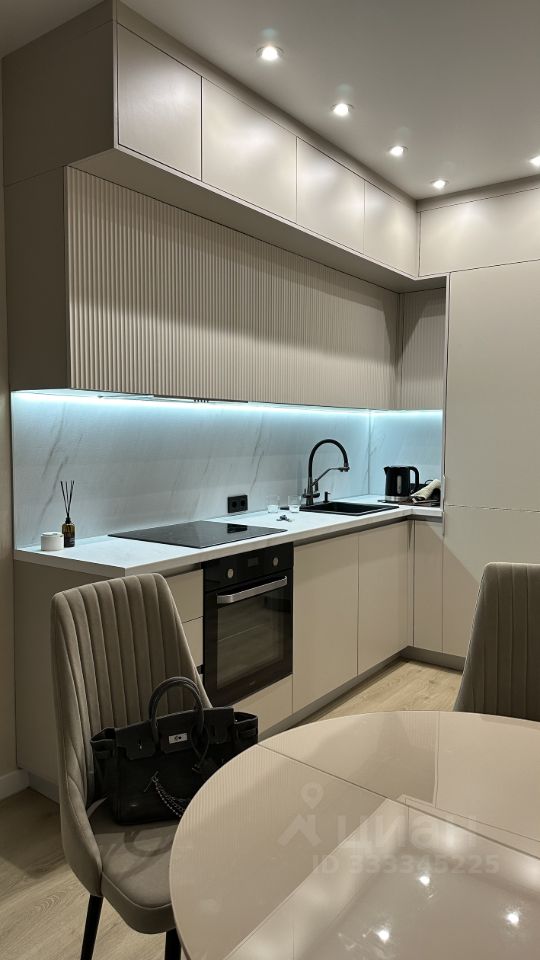 2-к. квартира, 48 м², 17/23 эт.