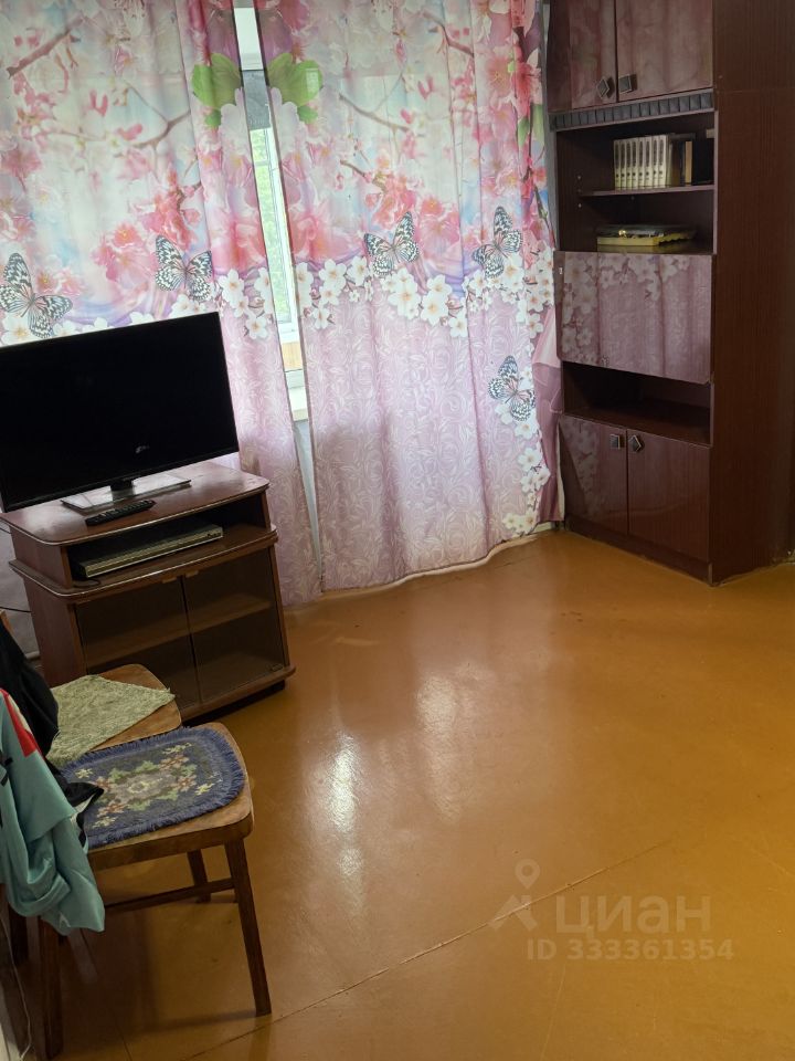 2-к. квартира, 42 м², 2/4 эт.