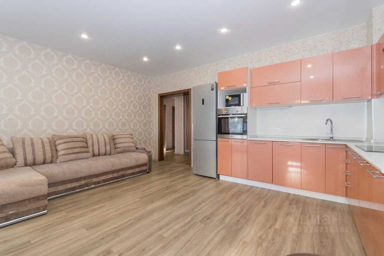 3-к. квартира, 80 м², 1/10 эт.