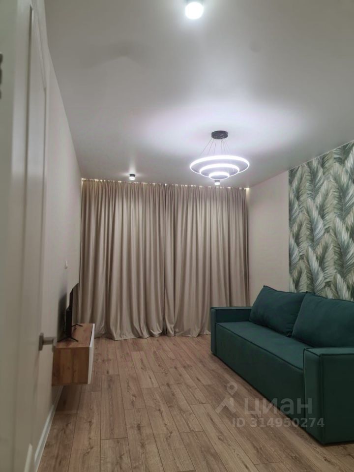 1-к. квартира, 42 м², 8/25 эт.