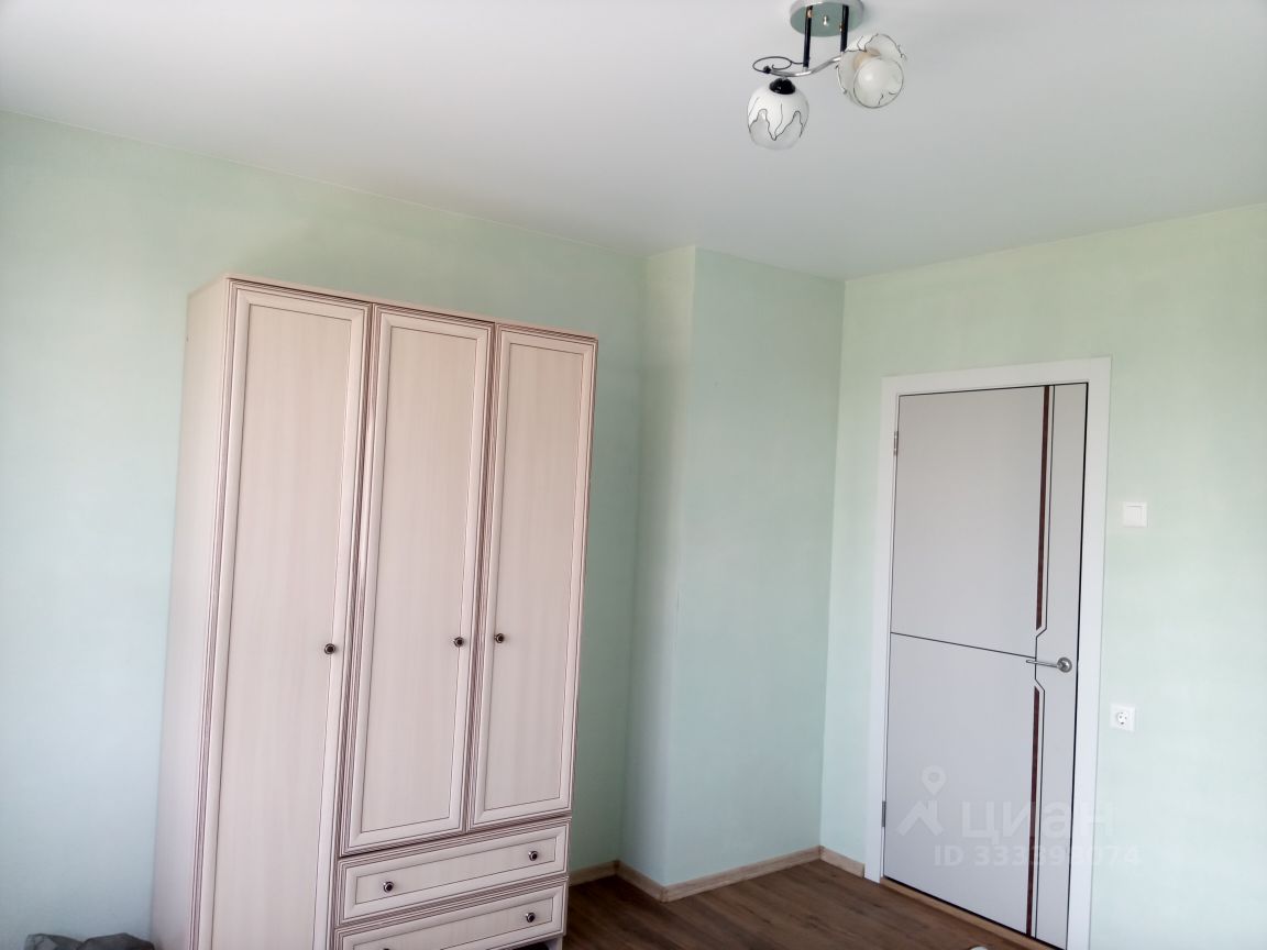 2-к. квартира, 57 м², 8/18 эт.