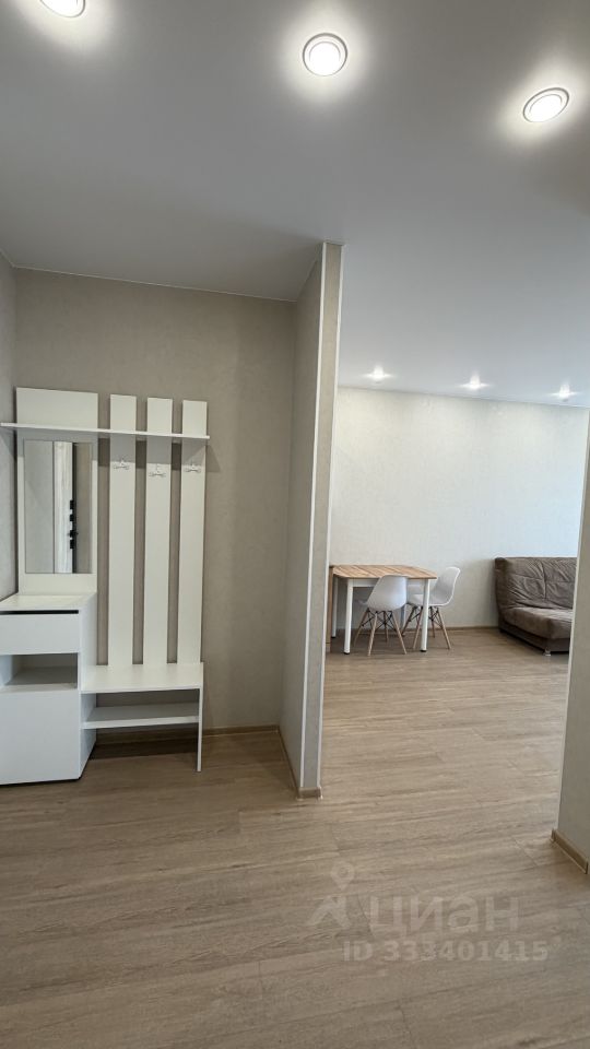 2-к. квартира, 44 м², 4/9 эт.