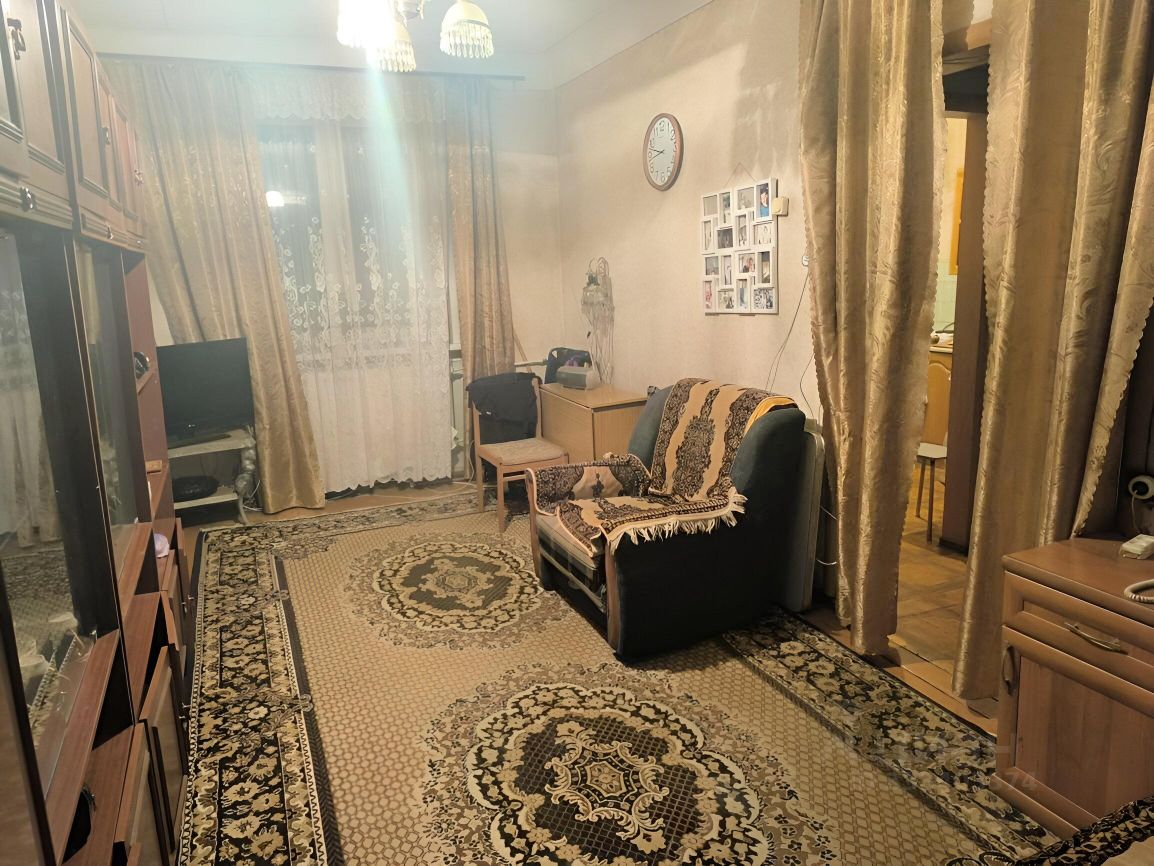 2-к. квартира, 43 м², 2/3 эт.