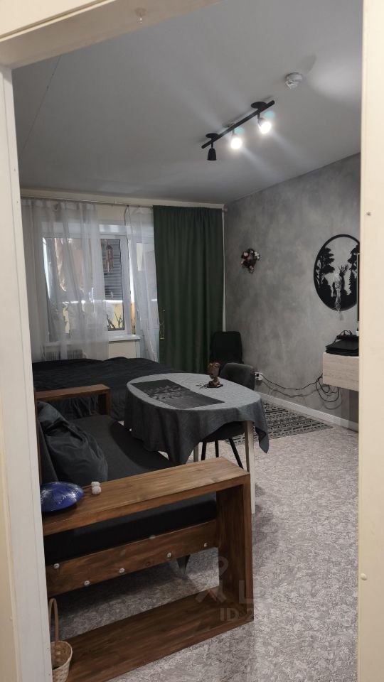 2-к. квартира, 43 м², 8/15 эт.