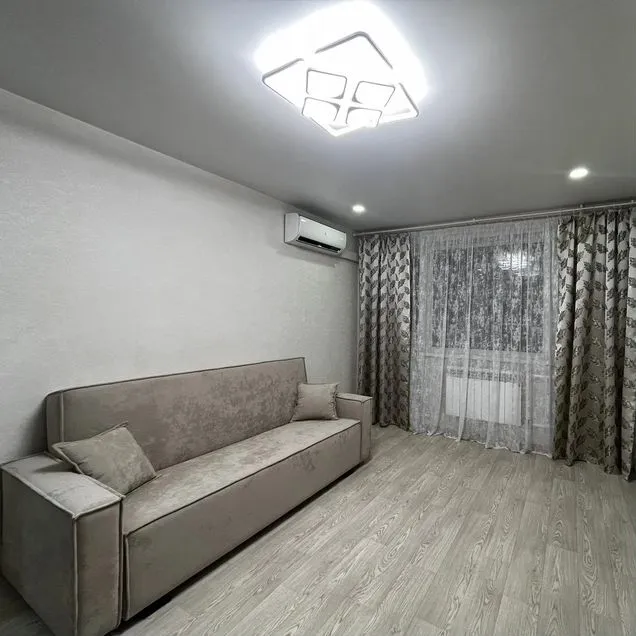 2-к. квартира, 42 м², 2/5 эт.