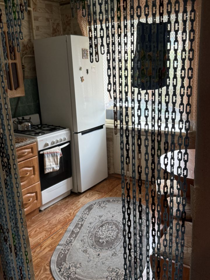 2-к. квартира, 42 м², 2/4 эт.