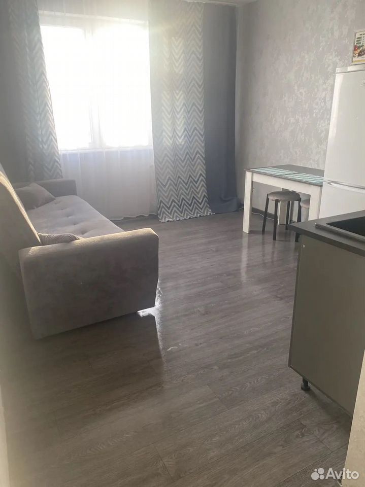 2-к. квартира, 49 м², 10/17 эт.