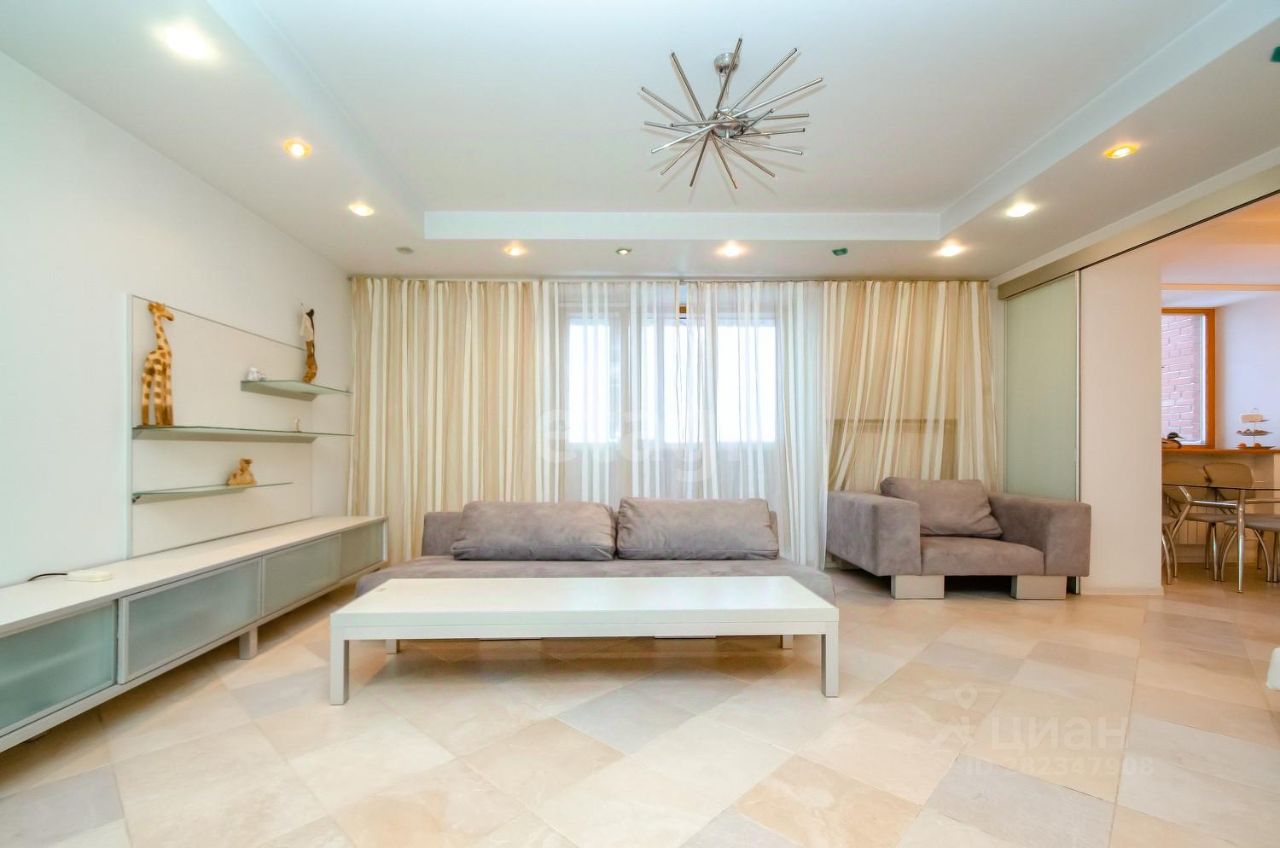 4-к. квартира, 154 м², 13/13 эт.