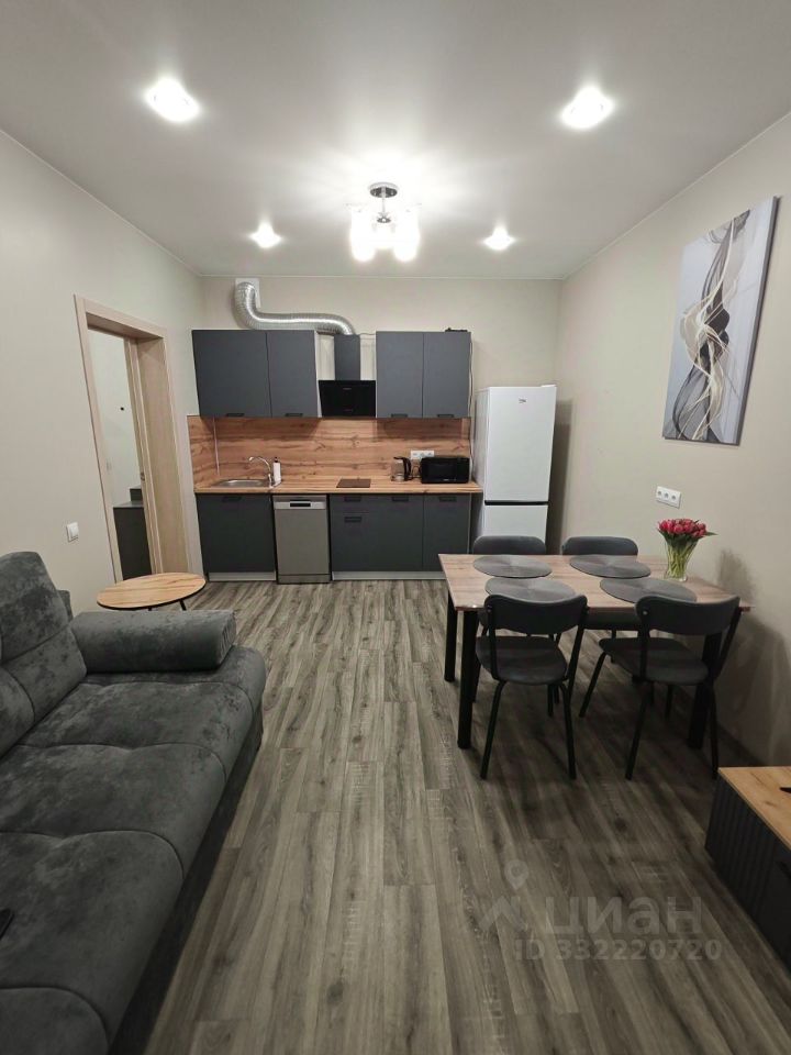 1-к. квартира, 42 м², 3/9 эт.
