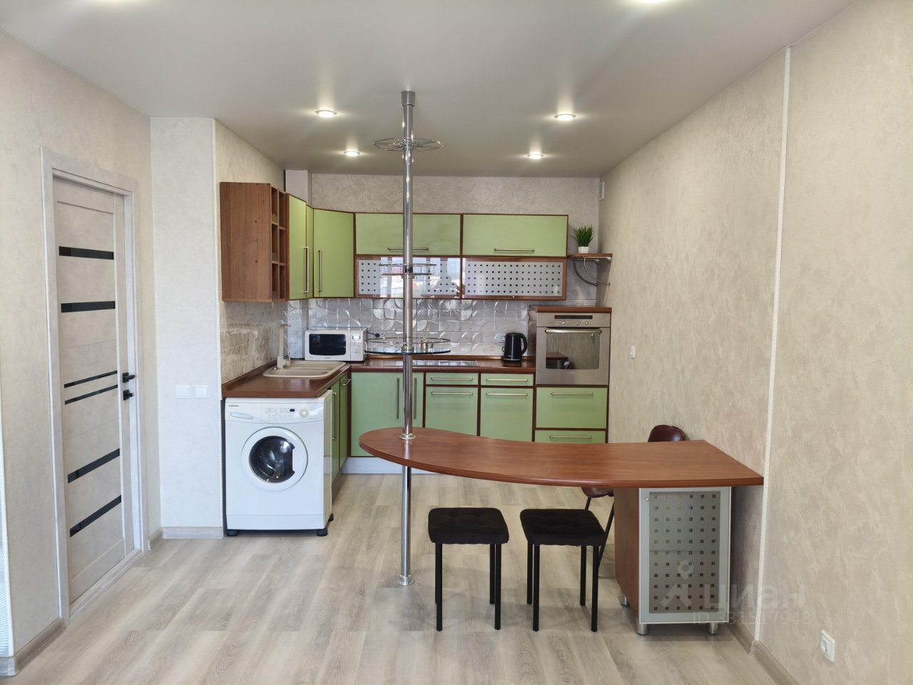 2-к. квартира, 50 м², 8/21 эт.