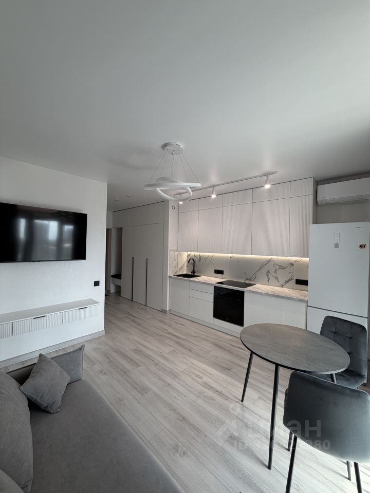 2-к. квартира, 45 м², 10/25 эт.
