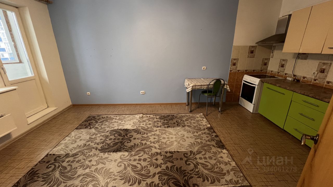 2-к. квартира, 37 м², 10/18 эт.