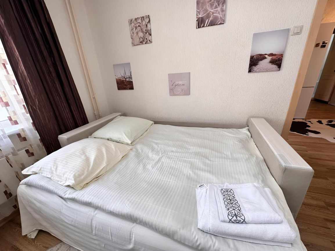 2-к. квартира, 50 м², 1/10 эт.