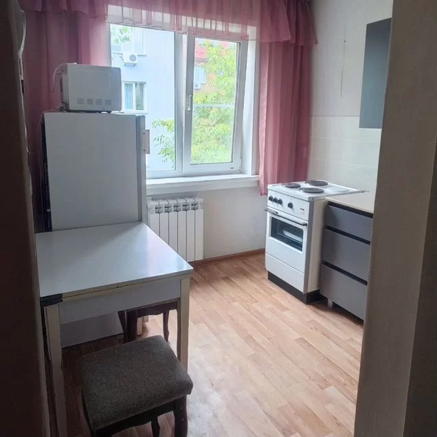 1-к. квартира, 32 м², 4/5 эт.