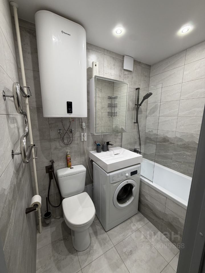 2-к. квартира, 40 м², 3/5 эт.