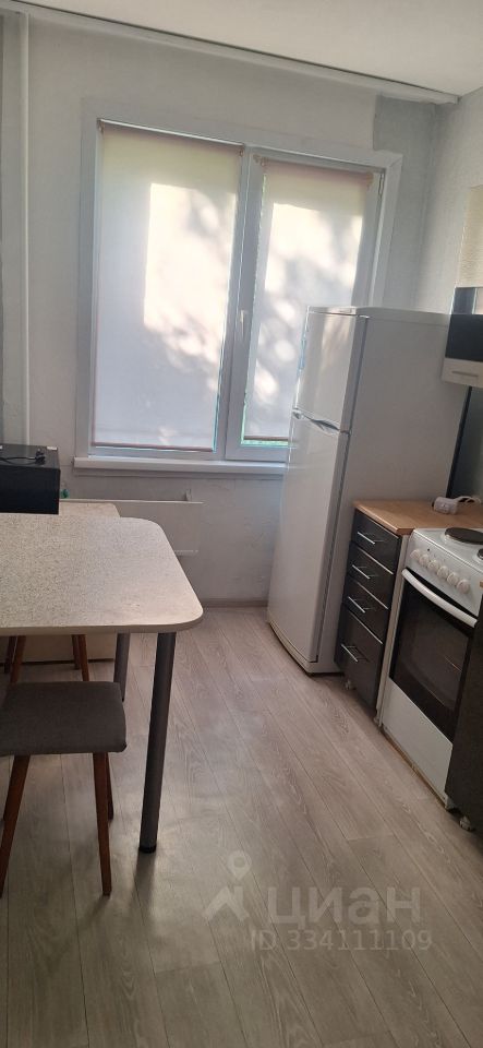 2-к. квартира, 43 м², 3/9 эт.
