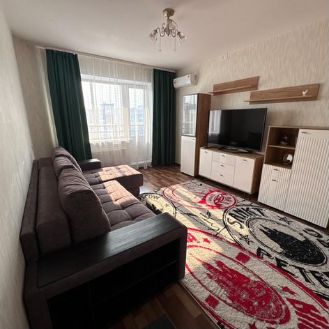 1-к. квартира, 42 м², 10/10 эт.