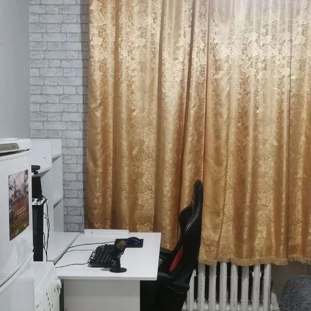 10 и более-к. квартира, 100 м², 3/4 эт.